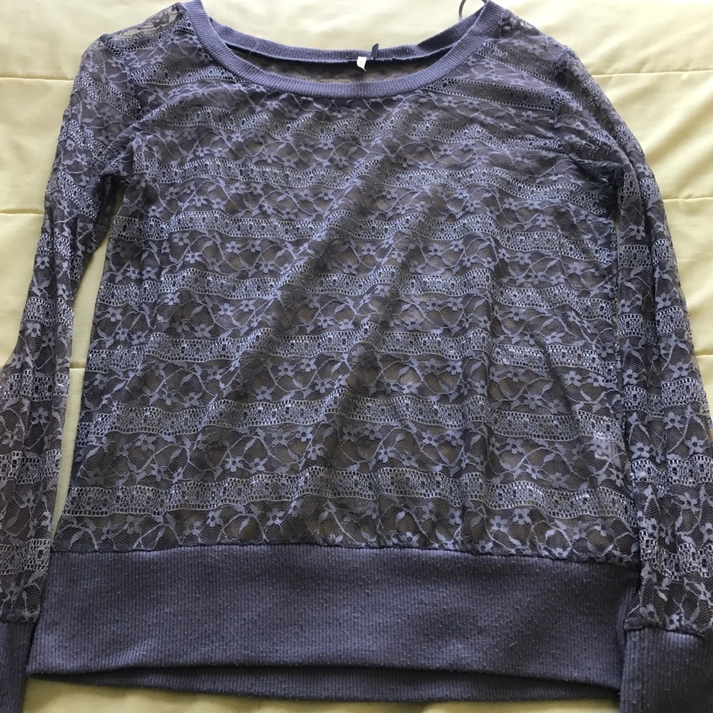 Grey top